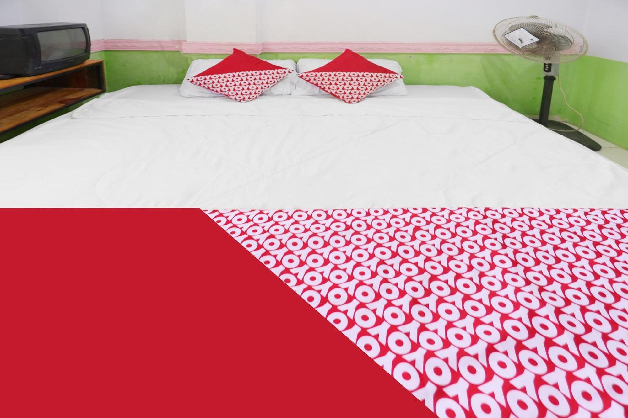 Spot On 91343 Kartika Guest House Syariahnearpantai Stres Jodoh  Exterior photo